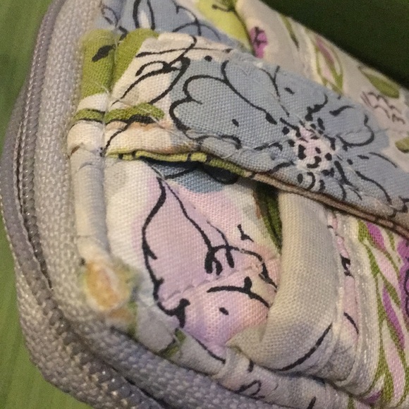 Vera Bradley Wristlet - Picture 5 of 5